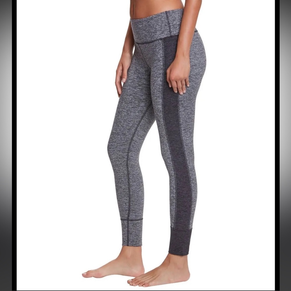 Vuori Women's Asymmetric Block Leggings- gray